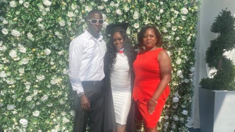 Damion Thompson with daughter Rebecca and wife Linda Rose