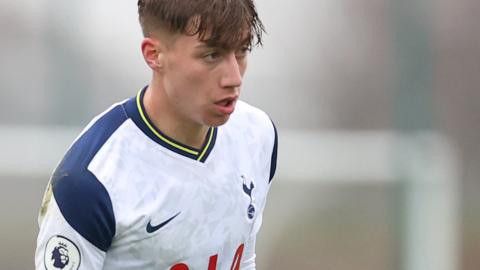 Jack Clarke in action for Tottenham's youth team