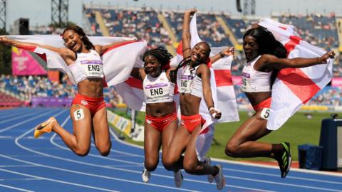 England women relay team
