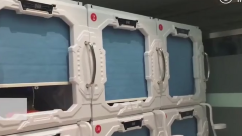 The capsule hotel in a Luoyang hospital