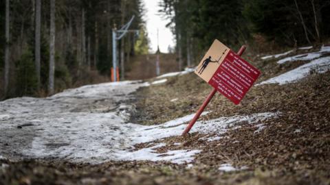 Closed ski lift in Switzerland, February 2024