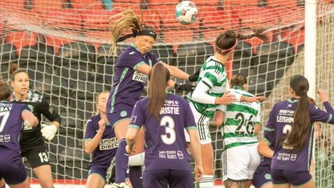 Caitlin Hayes heads in the winning goal for Celtic against Hibs