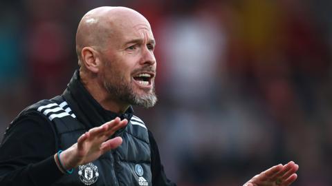 Erik ten Hag reacts during Manchester United's game at Bournemouth