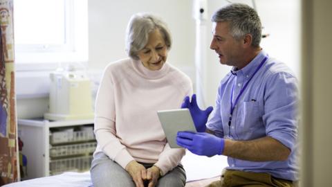 GP seeing elderly patient