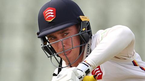 Dan Lawrence batting for Essex