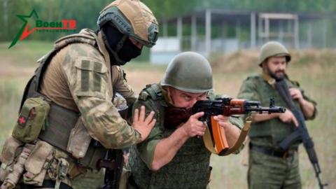 Wagner fighter trains Belarusian troops - Belarus defence ministry handout