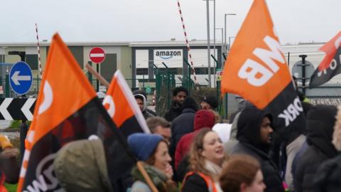 GMB union members striking at Amazon in Coventry