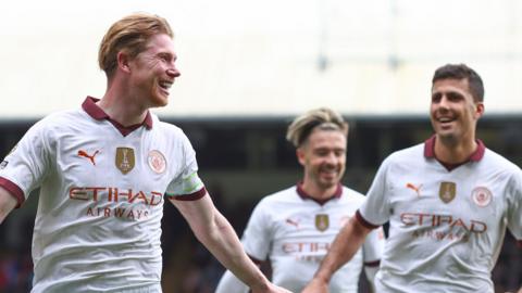 Kevin de Bruyne celebrates against Crystal Palace