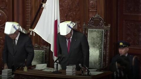 MPs wear plastic helmets