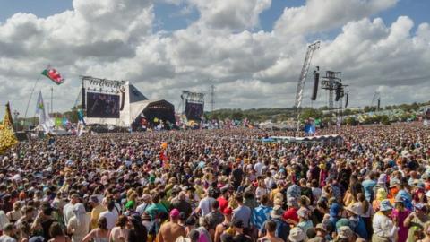 Crowd at Glastonbury Festival 2022