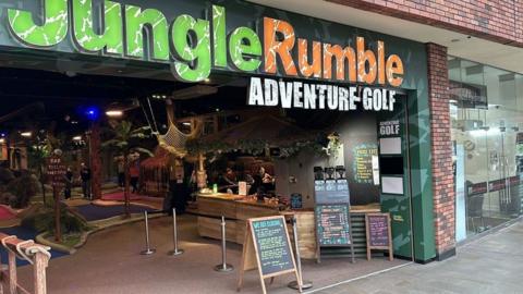 Jungle Rumble entrance