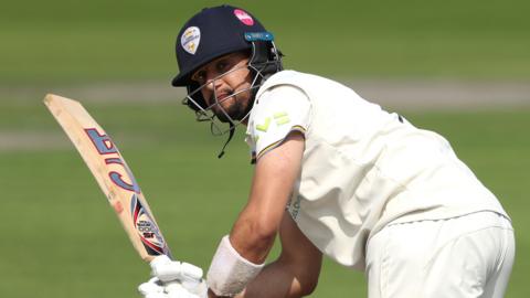 Haider Ali batting for Derbyshire