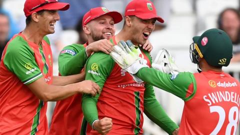 Leicestershire celebrate winning the One-Day Cup