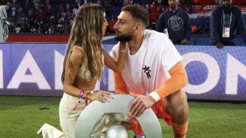 Last month Gianluigi Donnarumma celebrated PSG's title victory with his partner in Paris