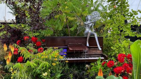 Piano amongst the flowers at the Taunton Flower Show