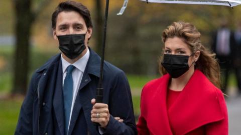 Canadian Prime Minister Justin Trudeau and his wife Sophie Gregoire Trudeau, arrive for the swearing-in of members of the 29th Canadian Ministry at Rideau Hall in Ottawa