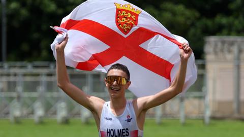 Luke Holmes wins gold for Jersey