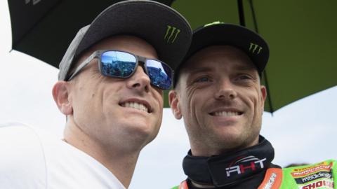 Brothers Sam (left) and Alex Lowes posing for pictures on race day