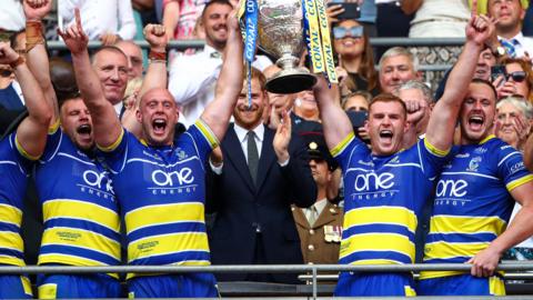 Warrington Wolves lift the Challenge Cup in 2019