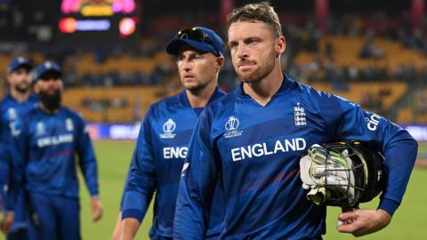 Jos Buttler and Joe Root look dejected as England lose to Sri Lanka