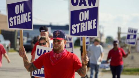 The UAW started a strike targeting Detroit's Big Three on 15 September