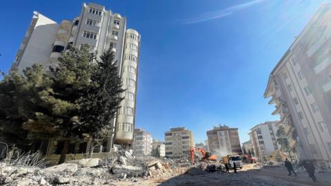 The remains of the Ayşe Mehmet Polat apartments in Gaziantep