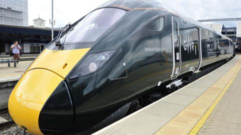 Great Western Railway train at Reading station