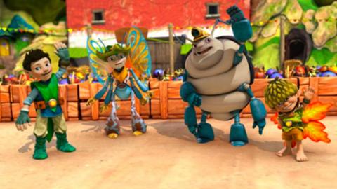 The four Tree Fu Tom characters are dancing