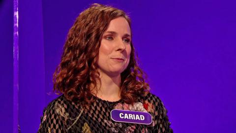 Cariad Lloyd appearing on Pointless