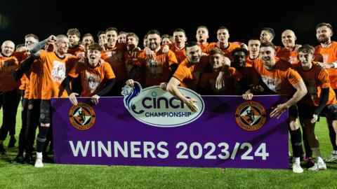 Dundee United players celebrating