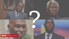 Les présidents Senghor, Diouf, Wade et Sall en miniatures.