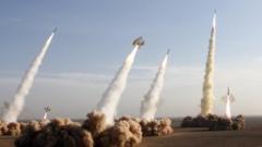 صواريخ إيرانية أثناء مناورة 