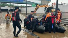 Спасатели продолжают работу в затопленном туннеле