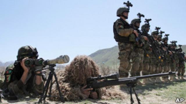 Афганский спецназ на полигоне тренировочного центра в Кабуле