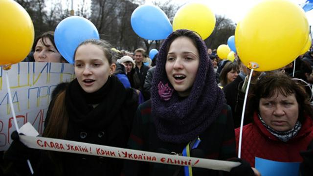 Проукраинский митинг в Симферополе