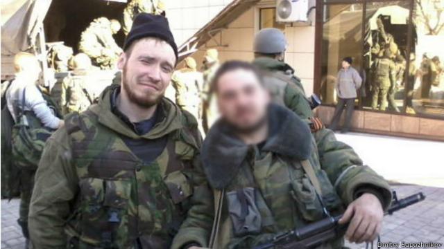 Сапожников уже потерял несколько друзей в боях в Донбассе, но говорит, что готов пробыть там еще год