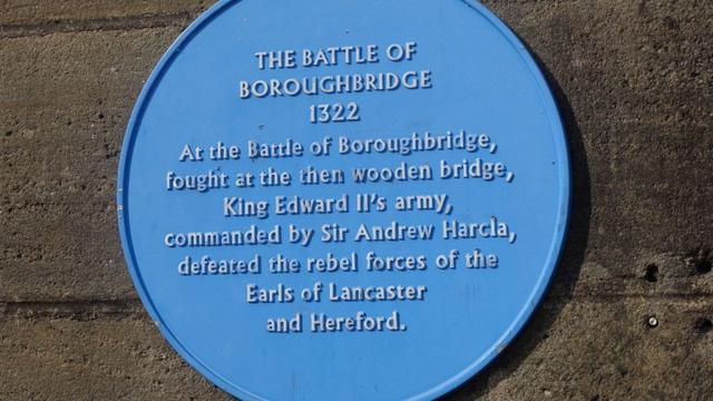 Мемориальная доска на месте битвы при Боругбридже