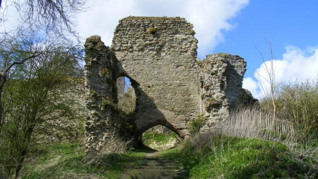 Развалины замка Вигмор.