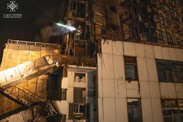Готель біля морвокзалу в Одесі, пошкоджений внаслідок російської атаки