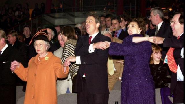 Празднование 2000 года. Королева, Тони Блеэр и его жена
