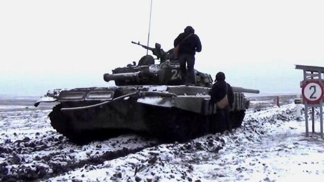 Российское телевидение показывало танковые учения у границы с Украиной 14 января 2022 года