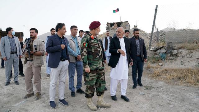 Еще 14 августа президент Ашраф Гани и министр обороны инспектировали войска в Кабуле
