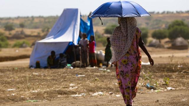 Тысячи мирных жителей вынуждены были бежать в соседний Судан, спасаясь от военных действий