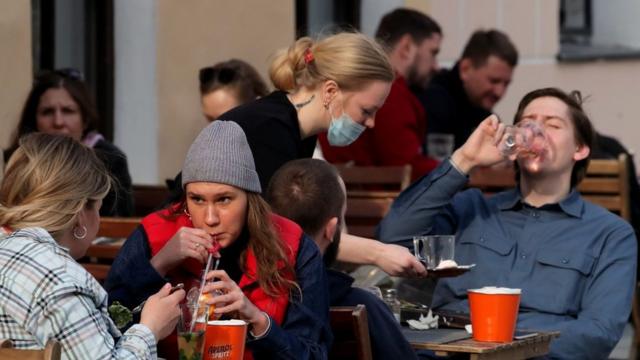 Многие рестораны Москвы выживают лишь благодаря летним верандам