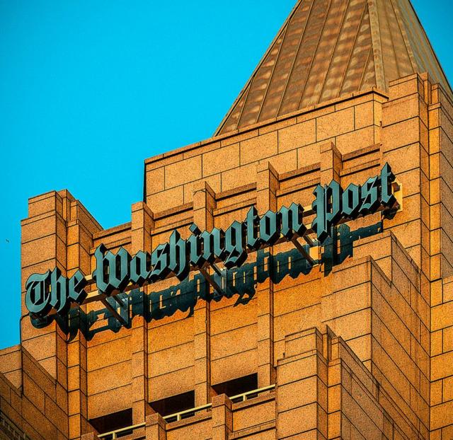 логотип на офисе Washington Post