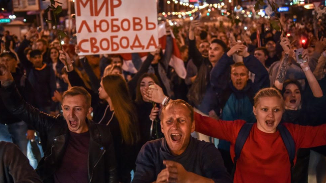 Протестующие Беларусь