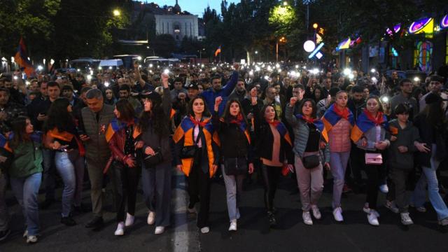 Протестующие в Ереване