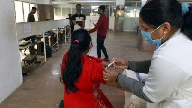 Прививка в Индии
