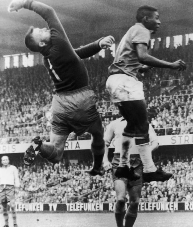 Пеле в финальном матче чемпионата мира 1958 года