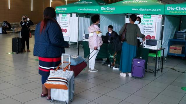 Тестирование в аэропорту Йоханнесбурга
